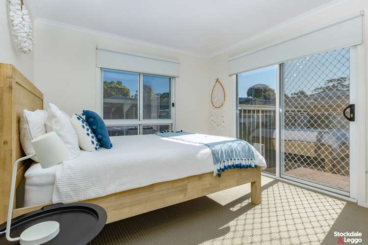 Fifth view of Homely house listing, 2/9 Shamrock Avenue, Cowes VIC 3922
