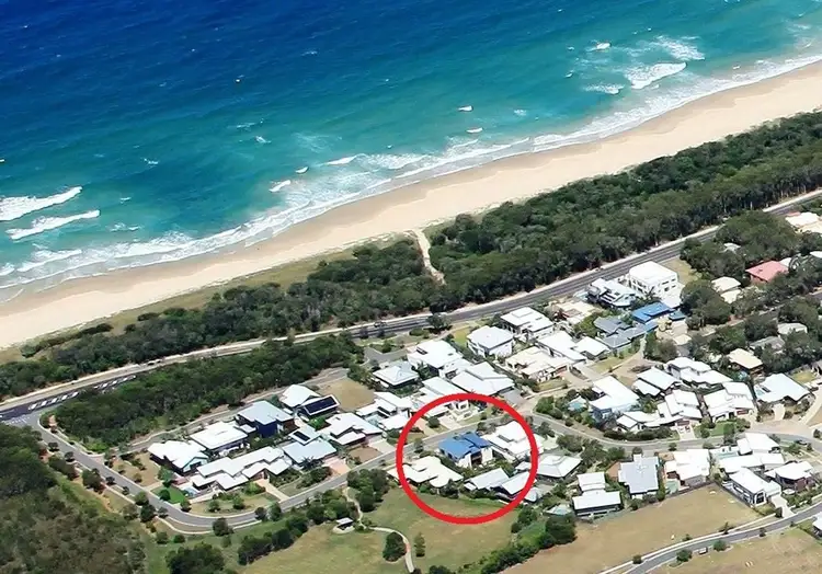 10 North Beach Place, Mudjimba QLD 4564