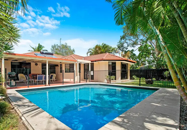 52 Cupania Street, Mudjimba QLD 4564