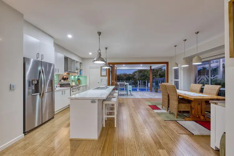 27 Surfrider Place, Mudjimba QLD 4564