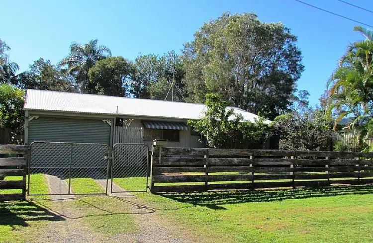 4 Sassifras Street, Mudjimba QLD 4564