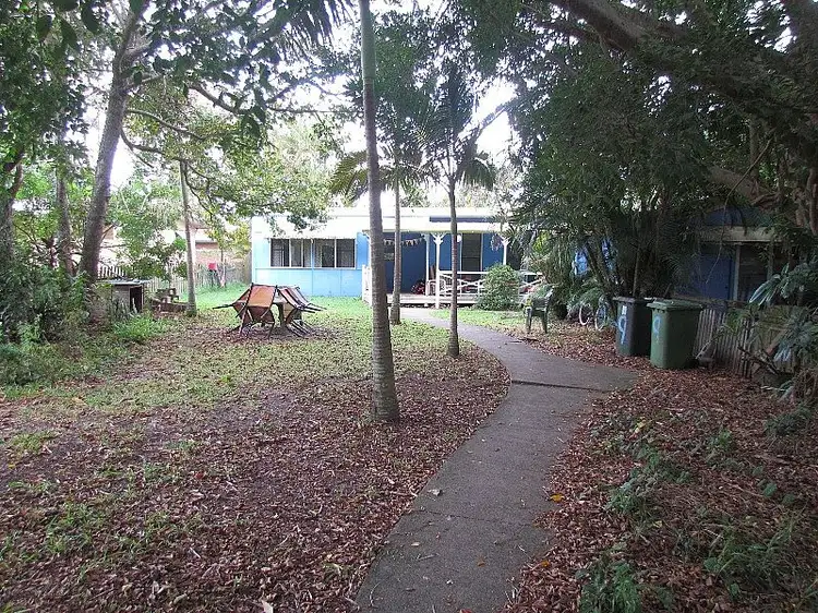 9 Pandanus Street, Mudjimba QLD 4564
