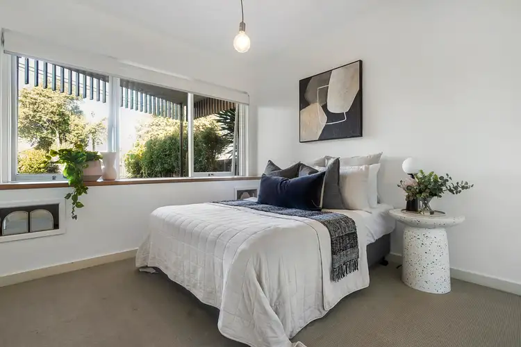 Fifth view of Homely apartment listing, 2/11 McDonald St, Mordialloc VIC 3195