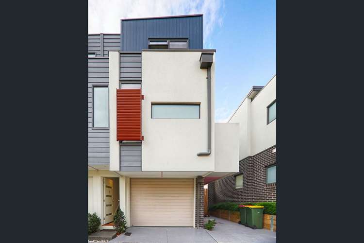 Main view of Homely townhouse listing, 2/13 Lillimur Road, Ormond VIC 3204