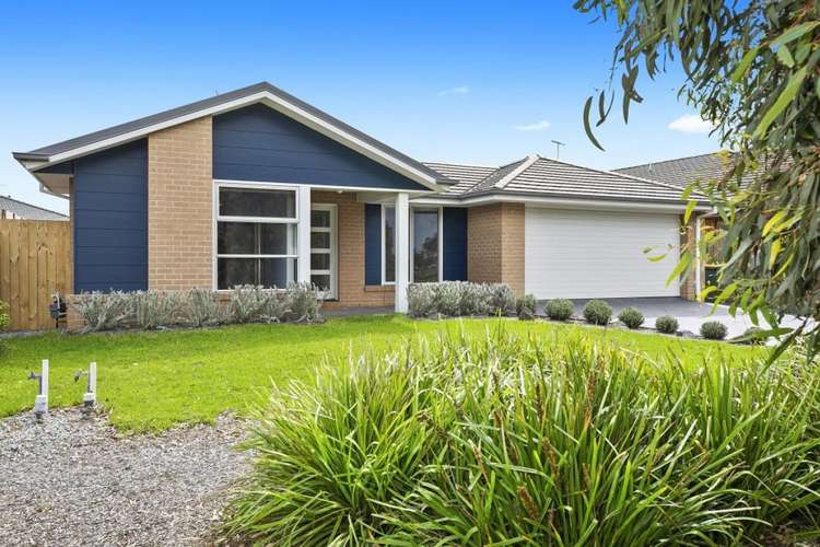 Main view of Homely house listing, 32 Warralily Boulevard, Armstrong Creek VIC 3217