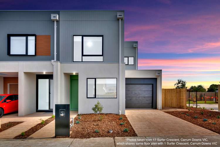 Main view of Homely townhouse listing, 6 Shoreline Cr, Carrum Downs VIC 3201
