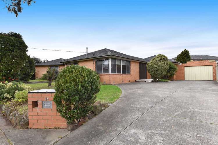 44 Burnleigh Drive, Gladstone Park VIC 3043