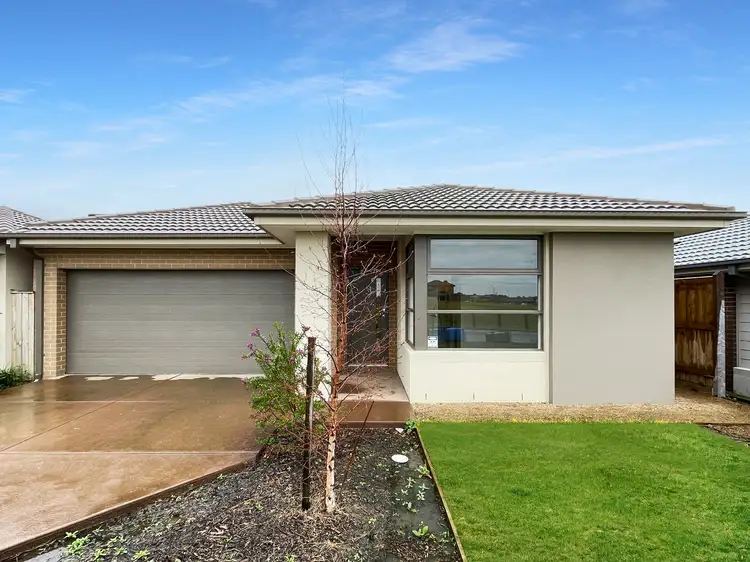 Second view of Homely house listing, 17 Diddley Cl, Cranbourne East VIC 3977