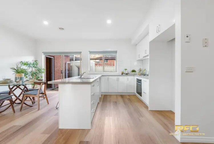 Second view of Homely unit listing, 2/17 Adelaide St, St Albans VIC 3021