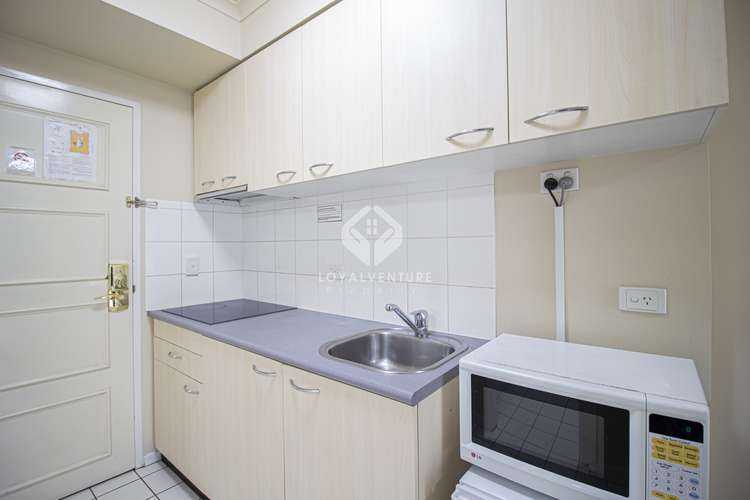 Sixth view of Homely unit listing, 811/585 La Trobe St, Melbourne VIC 3000
