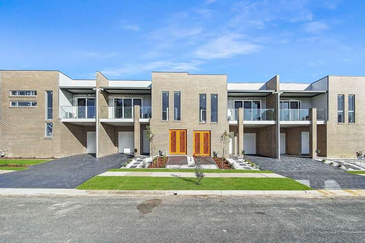 Main view of Homely townhouse listing, 20 WARNER AVENUE, Wyong NSW 2259