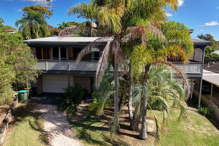 7 ESCAPADE AVENUE, Diamond Beach NSW 2430