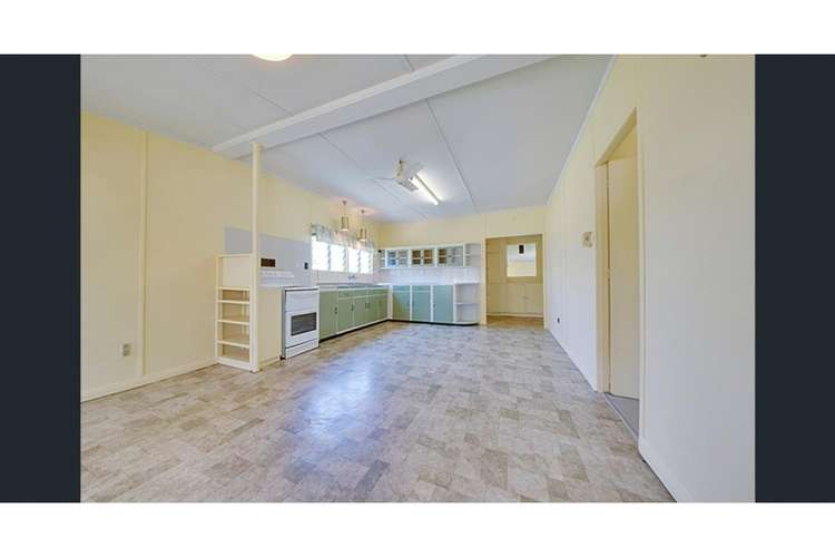 Fifth view of Homely house listing, 15 WARE AVENUE, Causeway Lake QLD 4703