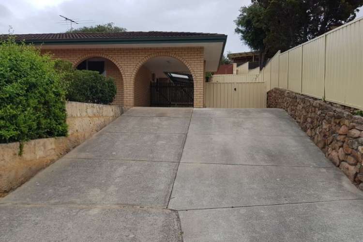 Second view of Homely house listing, 5 Hyacinth Close, Heathridge WA 6027