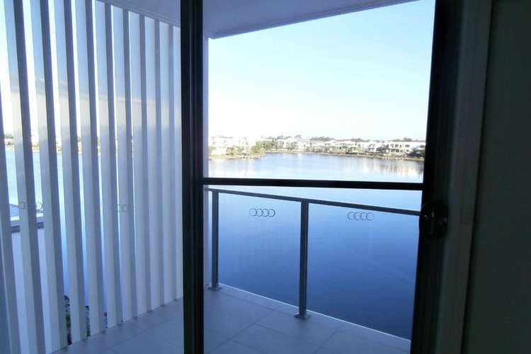 Main view of Homely townhouse listing, 3/3028 The Boulevard, Carrara QLD 4211