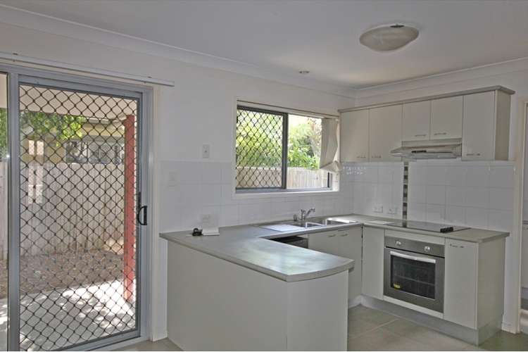 Fifth view of Homely townhouse listing, 28/2-8 Meadowbrook Drive, Meadowbrook QLD 4131