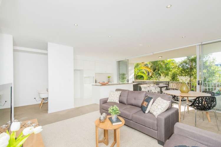 Main view of Homely apartment listing, 4/48 Addison Avenue, Bulimba QLD 4171