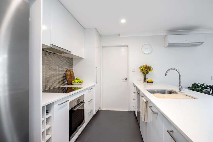 Sixth view of Homely semiDetached listing, 2/2 Summerwine Street, Burleigh Waters QLD 4220