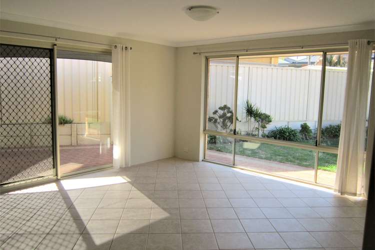 Seventh view of Homely house listing, 24 TABLELAND WAY, Carramar WA 6031