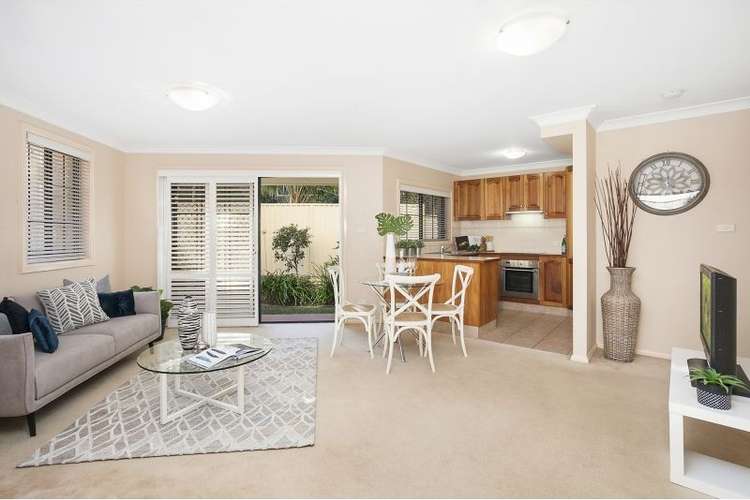 Second view of Homely townhouse listing, 2/92 Toronto Parade, Sutherland NSW 2232