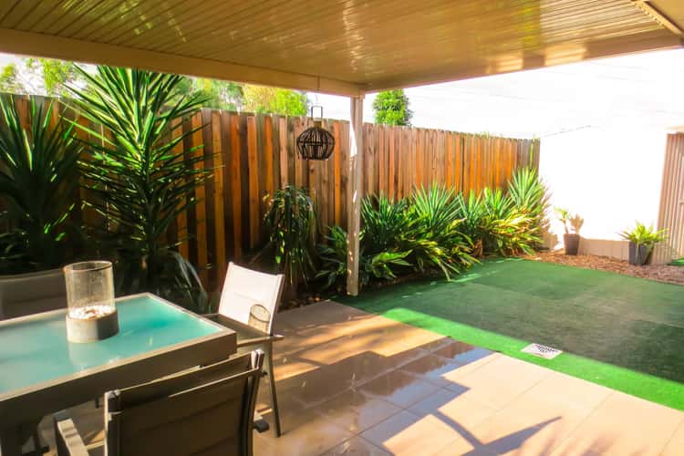 Third view of Homely semiDetached listing, 4 Greenside Grove, Berrinba QLD 4117