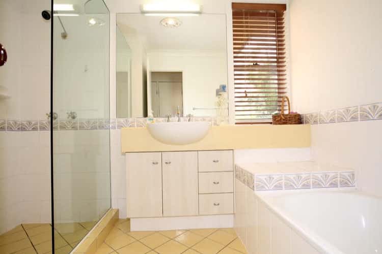 Fifth view of Homely house listing, 10 Carissa Place, Chapel Hill QLD 4069