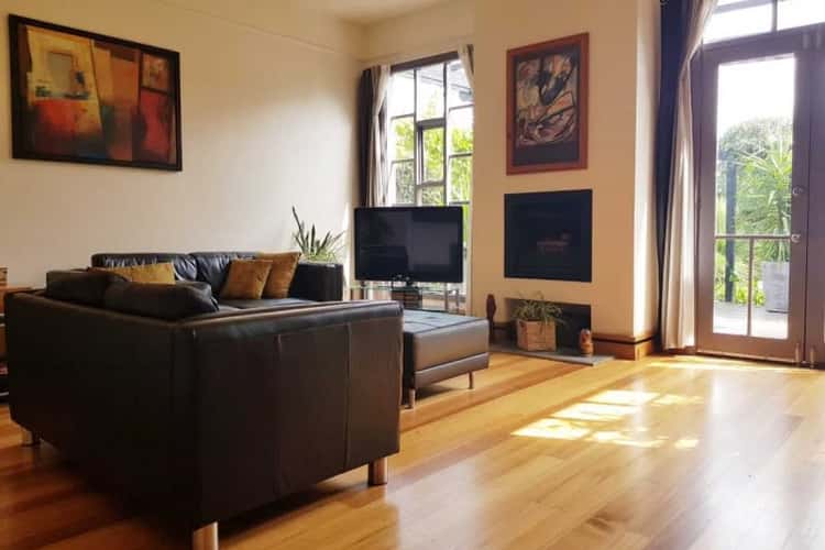 Main view of Homely house listing, 10 Yeomans Street, Northcote VIC 3070