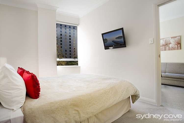 Third view of Homely apartment listing, 38 Bridge St, Sydney NSW 2000