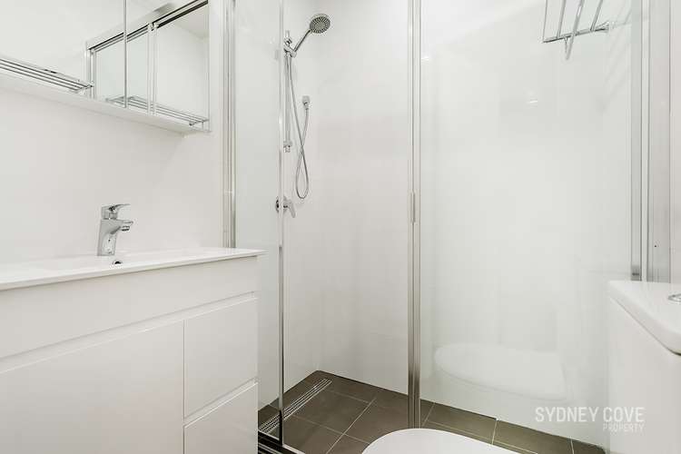 Third view of Homely apartment listing, 4 Bridge St, Sydney NSW 2000
