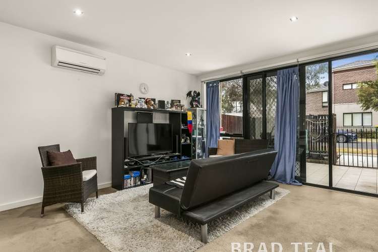 Third view of Homely apartment listing, 5/8 Crefden Street, Maidstone VIC 3012