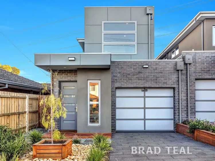 33 Emerald Street, Essendon West VIC 3040