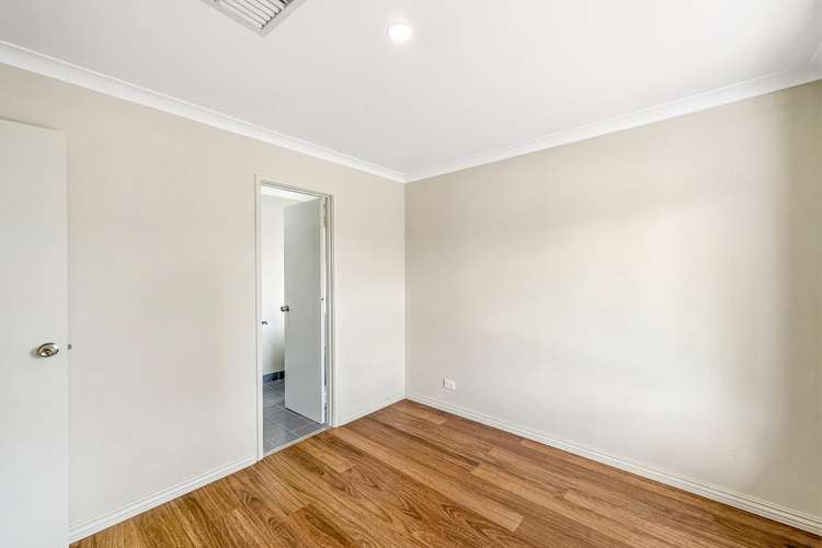 Fifth view of Homely house listing, 2 Mcgrath Place, Seville Grove WA 6112