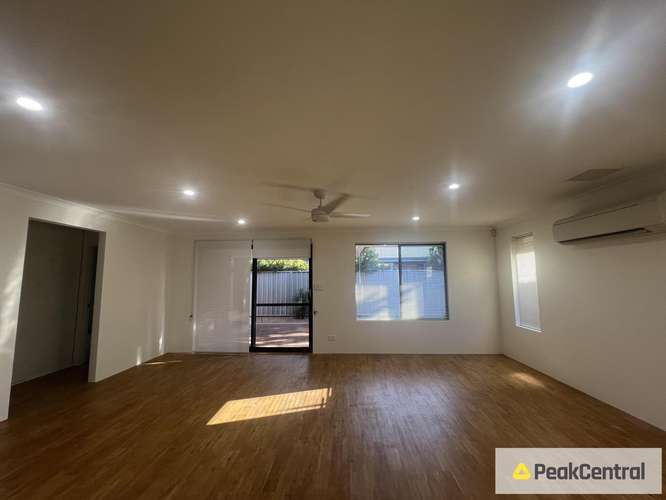 Fourth view of Homely house listing, 5 Northwood Loop, Thornlie WA 6108
