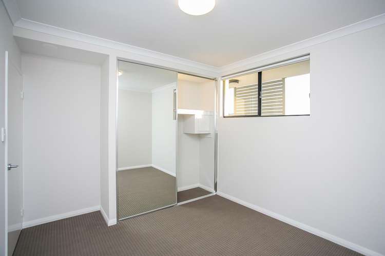 Sixth view of Homely apartment listing, 5/42 Morago Crescent, Cloverdale WA 6105