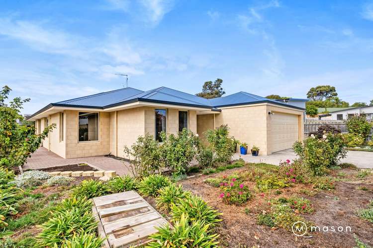 1 Magpie Cove, Little Grove WA 6330