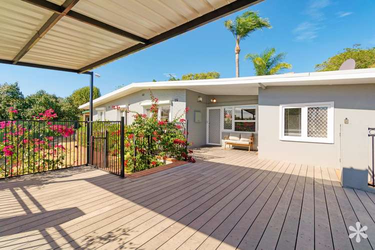 4 Wagoora Place, Koongamia WA 6056