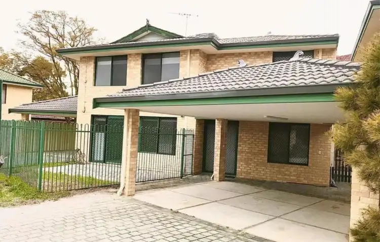 2/40 Marquis Street