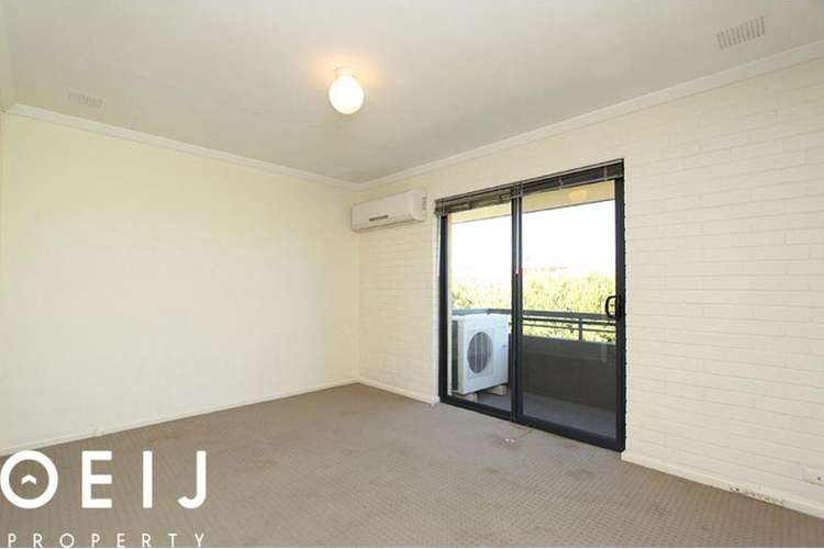 Fourth view of Homely apartment listing, 11/30 Lorraine Place, Hamilton Hill WA 6163