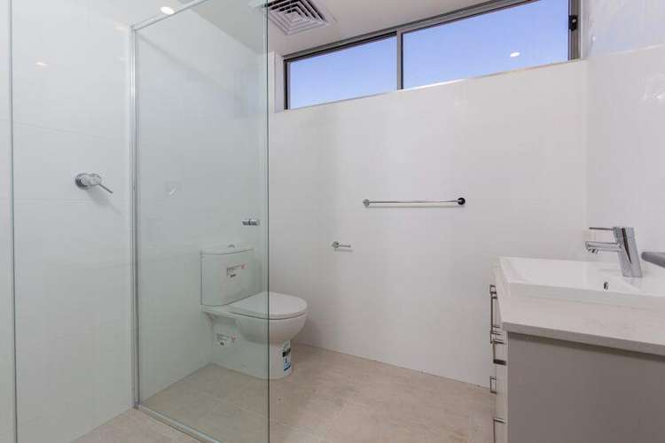 Fourth view of Homely apartment listing, 15/14 Lennard Street, Marmion WA 6020