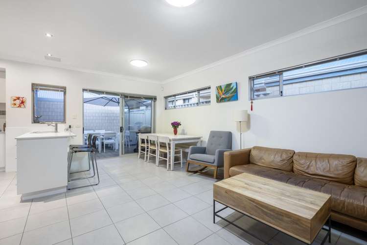 Fourth view of Homely villa listing, 5/4 Langley Place, Innaloo WA 6018
