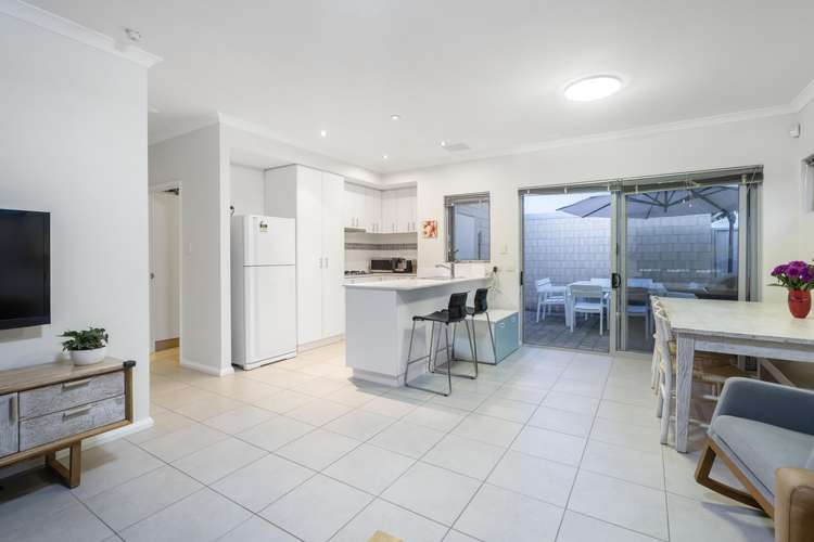 Sixth view of Homely villa listing, 5/4 Langley Place, Innaloo WA 6018