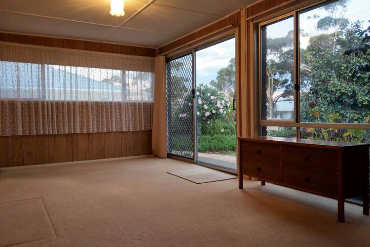 Sixth view of Homely house listing, 9 Absolon  Street, Lake Grace WA 6353