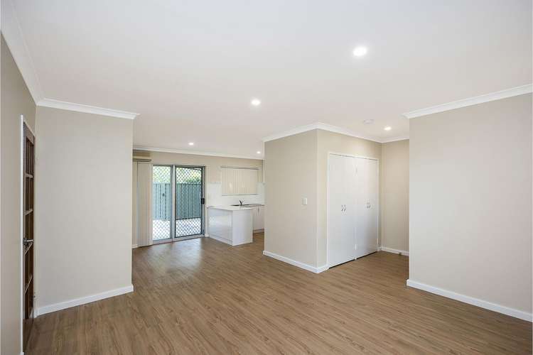 Fifth view of Homely villa listing, 44/10 Houtmans Street, Shelley WA 6148