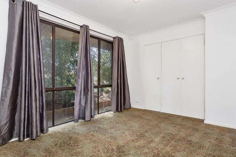 Fifth view of Homely house listing, 2 Barrine Gardens, South Lake WA 6164