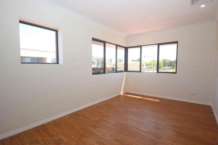 Fifth view of Homely apartment listing, 4/153 Canna Drive, Canning Vale WA 6155