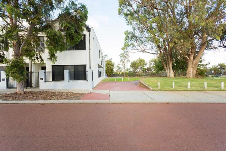 Fifth view of Homely townhouse listing, 15B Tottenham Road, Joondalup WA 6027