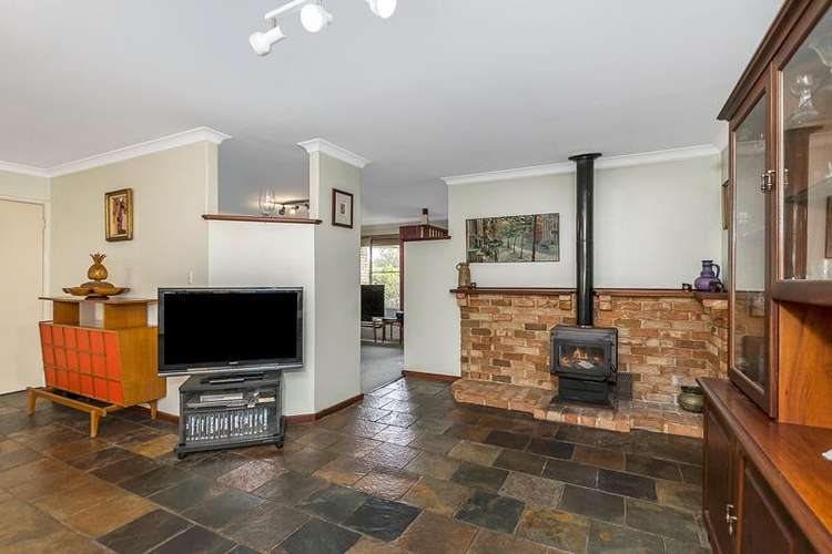 Sixth view of Homely house listing, 5 Meadow Court, Cooloongup WA 6168