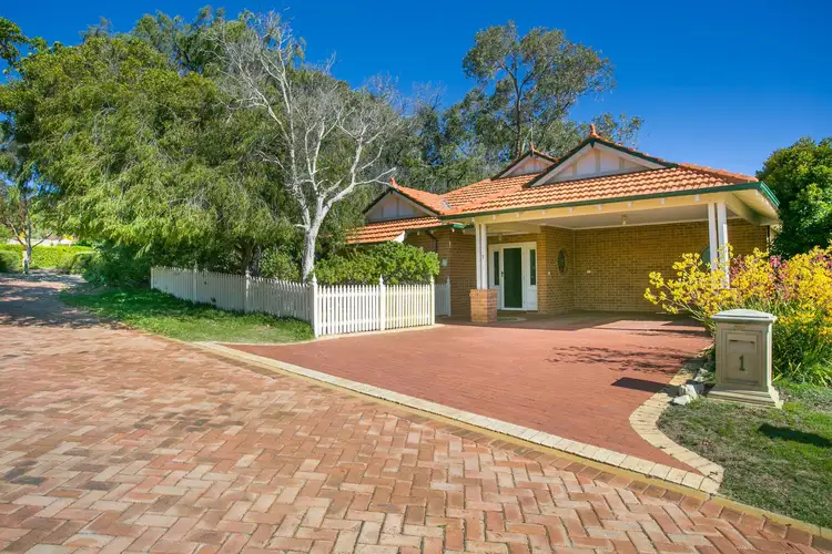 1 McKenna Glen
