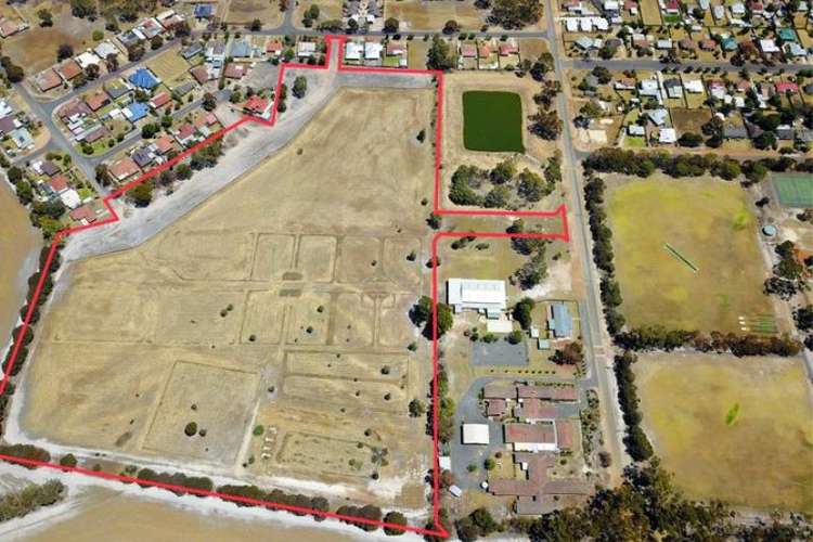 Lot 8 Round Drive, Katanning WA 6317