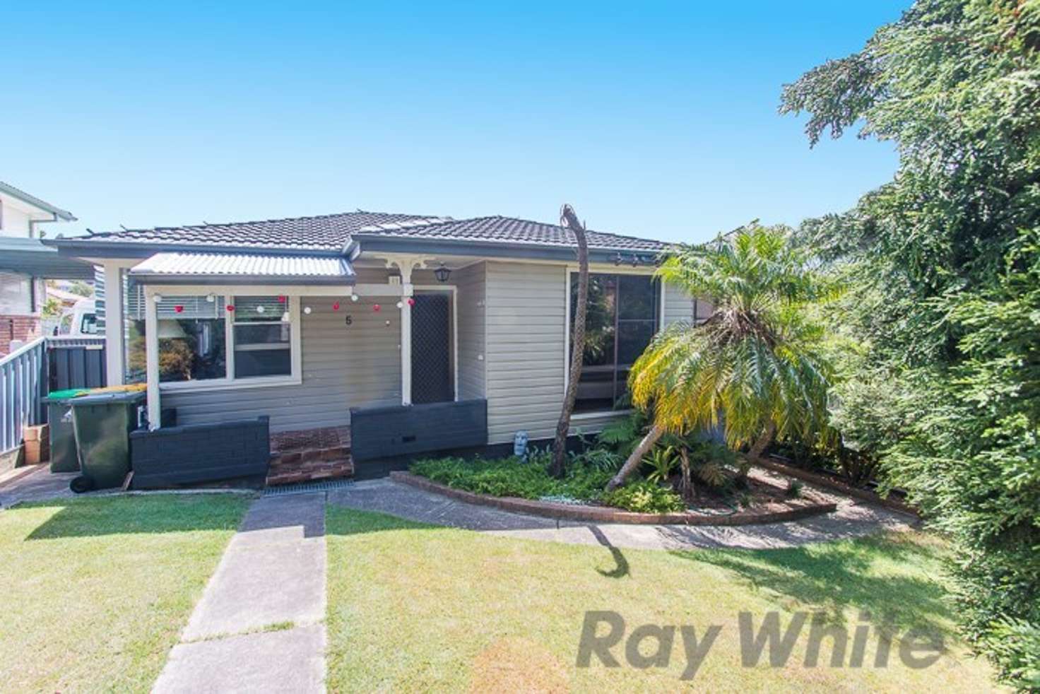 Main view of Homely house listing, 5 Sacramento Avenue, Macquarie Hills NSW 2285